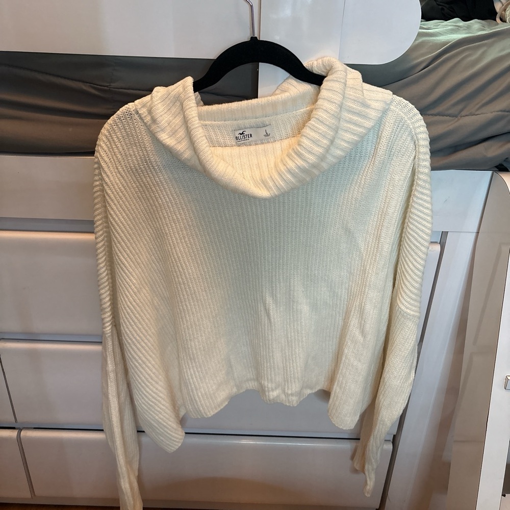 Hollister White Sweater